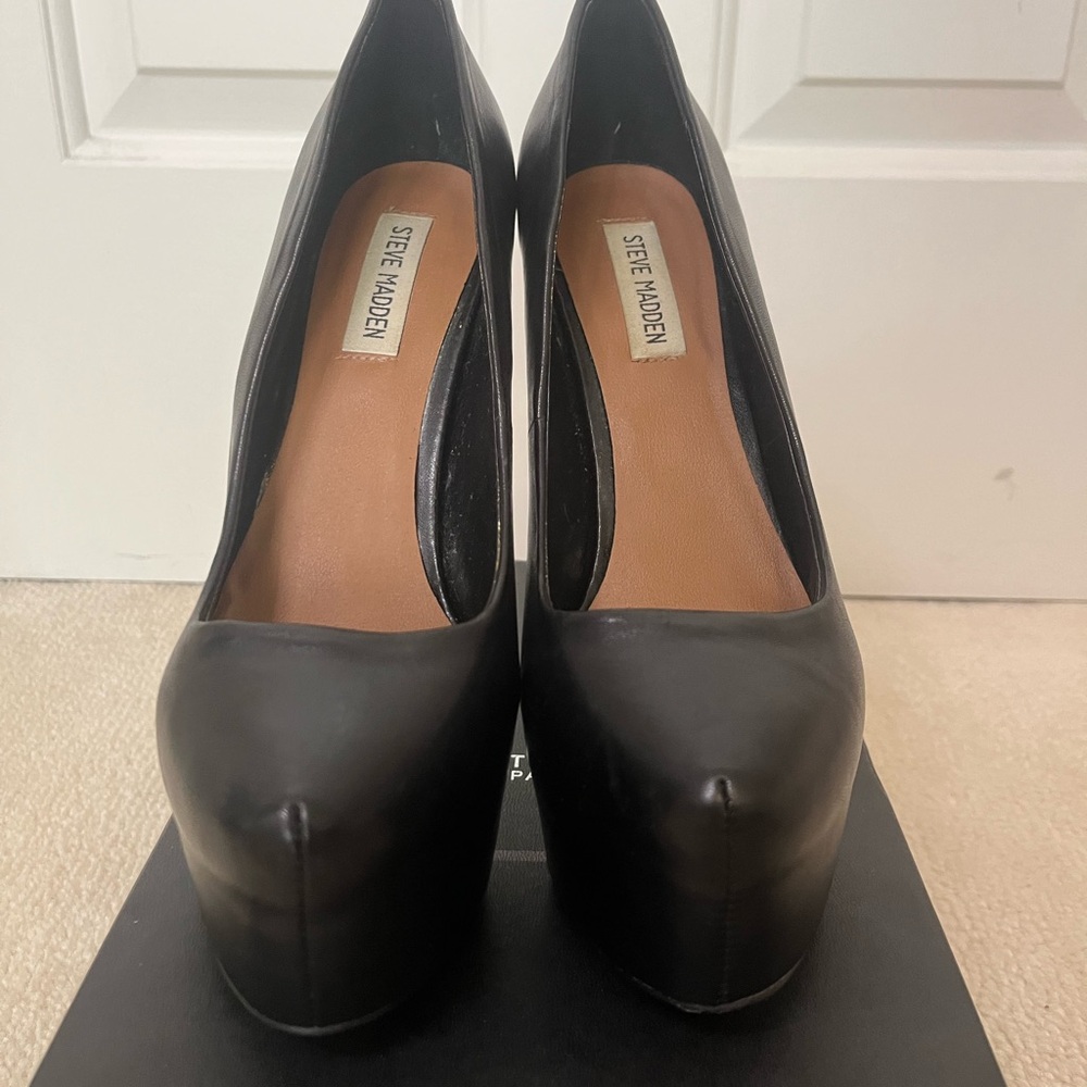 Steve Madden Classic Black Platform Heels